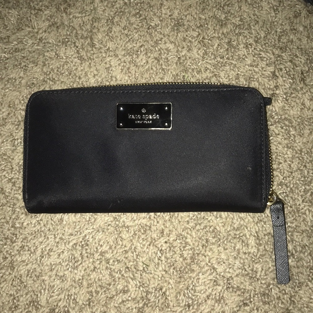 Kate Spade zip wallet